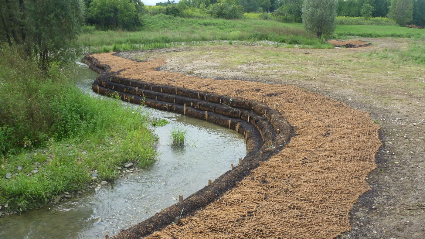 how coir mat can be used in controlling soil erosion