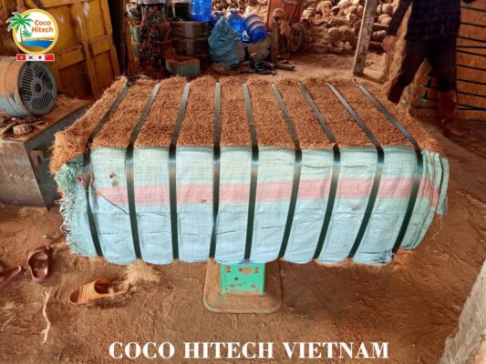 COCO PEAT 75 KGS BALES